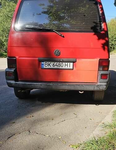 Красный Фольксваген Transporter, объемом двигателя 2.37 л и пробегом 1 тыс. км за 3400 $, фото 1 на Automoto.ua