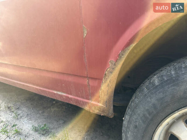 Красный Фольксваген Transporter, объемом двигателя 1.9 л и пробегом 320 тыс. км за 3300 $, фото 6 на Automoto.ua