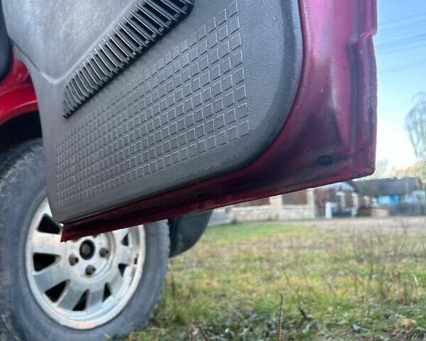 Красный Фольксваген Transporter, объемом двигателя 2.4 л и пробегом 400 тыс. км за 4600 $, фото 12 на Automoto.ua