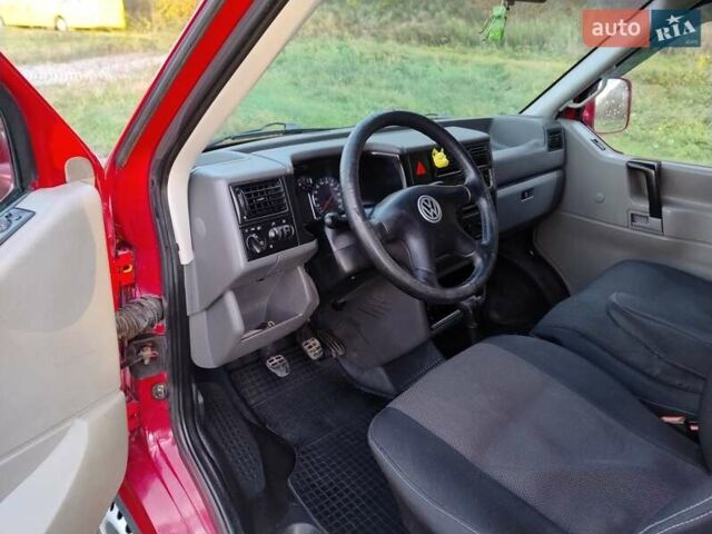 Червоний Фольксваген Transporter, об'ємом двигуна 2.46 л та пробігом 280 тис. км за 8600 $, фото 3 на Automoto.ua