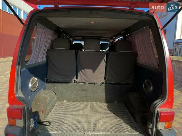 Красный Фольксваген Transporter, объемом двигателя 2.46 л и пробегом 350 тыс. км за 6900 $, фото 19 на Automoto.ua
