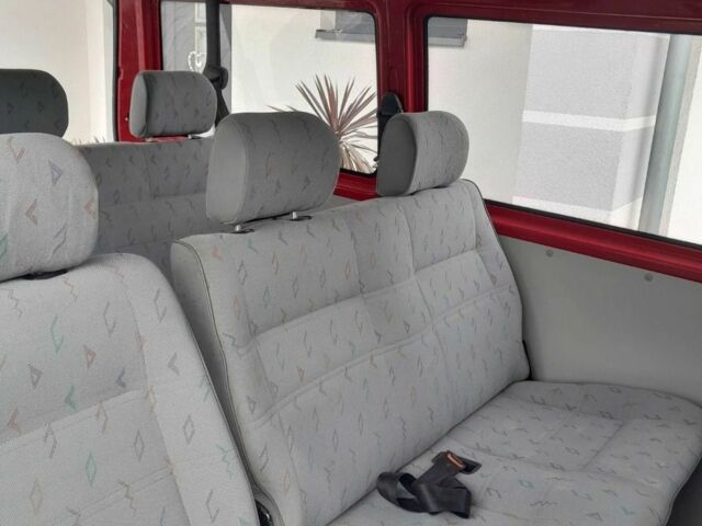 Красный Фольксваген Transporter, объемом двигателя 0 л и пробегом 267 тыс. км за 1385 $, фото 7 на Automoto.ua