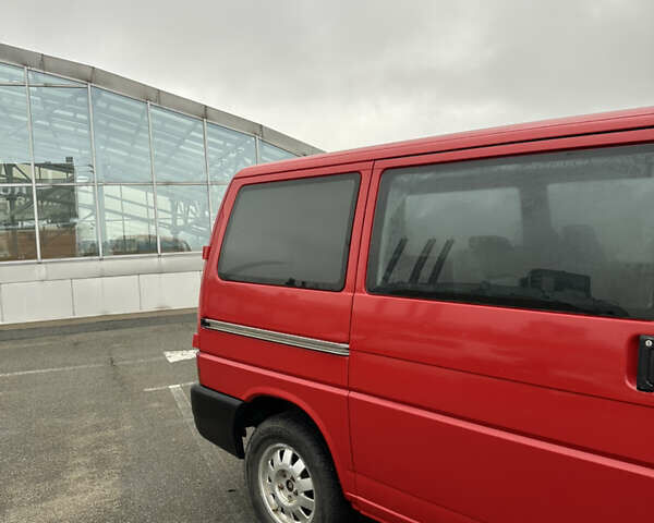 Красный Фольксваген Transporter, объемом двигателя 2.4 л и пробегом 400 тыс. км за 5500 $, фото 10 на Automoto.ua