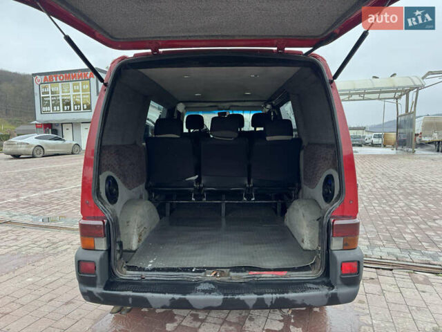 Красный Фольксваген Transporter, объемом двигателя 2.5 л и пробегом 420 тыс. км за 5950 $, фото 11 на Automoto.ua