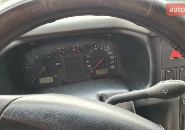 Красный Фольксваген Transporter, объемом двигателя 2.5 л и пробегом 206 тыс. км за 7290 $, фото 17 на Automoto.ua