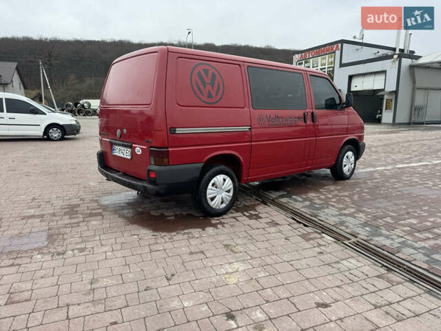 Красный Фольксваген Transporter, объемом двигателя 2.5 л и пробегом 420 тыс. км за 5950 $, фото 8 на Automoto.ua