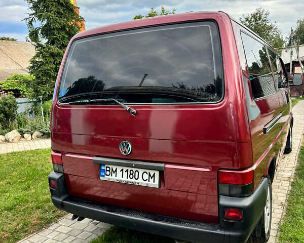 Красный Фольксваген Transporter, объемом двигателя 2.5 л и пробегом 376 тыс. км за 6800 $, фото 1 на Automoto.ua