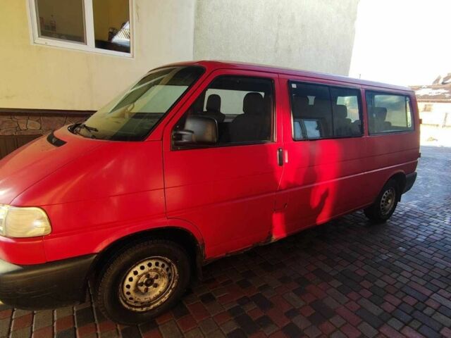 Красный Фольксваген Transporter, объемом двигателя 2.5 л и пробегом 450 тыс. км за 6000 $, фото 4 на Automoto.ua