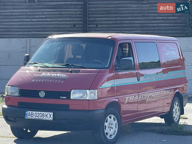 Красный Фольксваген Transporter, объемом двигателя 2.5 л и пробегом 310 тыс. км за 7700 $, фото 39 на Automoto.ua