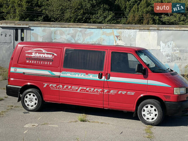 Красный Фольксваген Transporter, объемом двигателя 2.5 л и пробегом 310 тыс. км за 7700 $, фото 35 на Automoto.ua