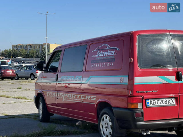Красный Фольксваген Transporter, объемом двигателя 2.5 л и пробегом 310 тыс. км за 7700 $, фото 23 на Automoto.ua