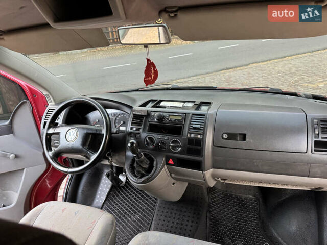 Красный Фольксваген Transporter, объемом двигателя 1.9 л и пробегом 221 тыс. км за 6999 $, фото 38 на Automoto.ua