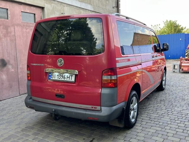 Красный Фольксваген Transporter, объемом двигателя 2.5 л и пробегом 300 тыс. км за 6800 $, фото 3 на Automoto.ua