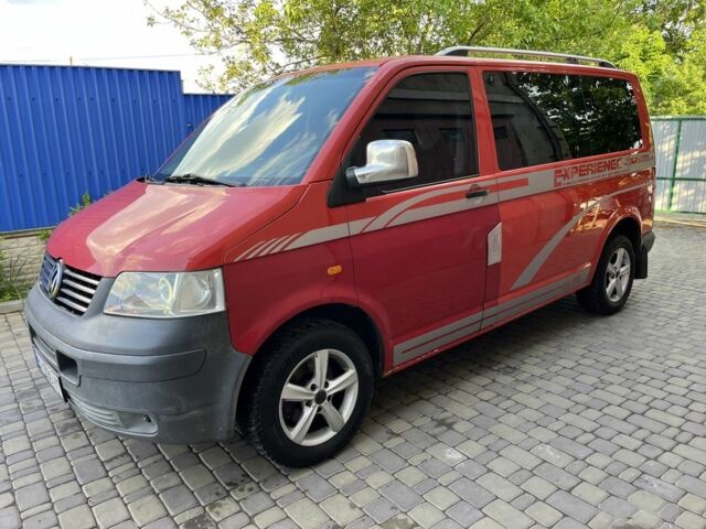 Красный Фольксваген Transporter, объемом двигателя 2.5 л и пробегом 300 тыс. км за 6800 $, фото 7 на Automoto.ua