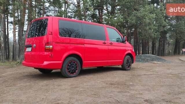 Красный Фольксваген Transporter, объемом двигателя 1.9 л и пробегом 345 тыс. км за 8000 $, фото 15 на Automoto.ua