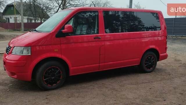 Красный Фольксваген Transporter, объемом двигателя 1.9 л и пробегом 345 тыс. км за 8000 $, фото 13 на Automoto.ua