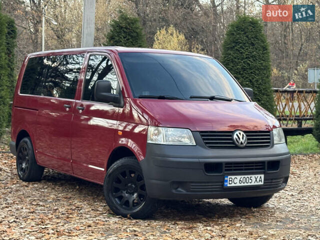 Красный Фольксваген Transporter, объемом двигателя 1.9 л и пробегом 221 тыс. км за 6999 $, фото 2 на Automoto.ua