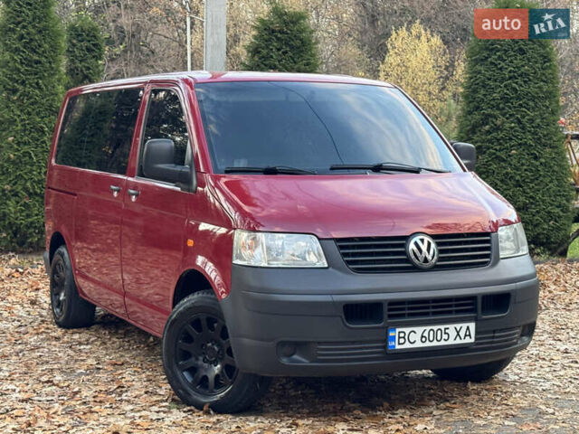 Красный Фольксваген Transporter, объемом двигателя 1.9 л и пробегом 221 тыс. км за 6999 $, фото 1 на Automoto.ua
