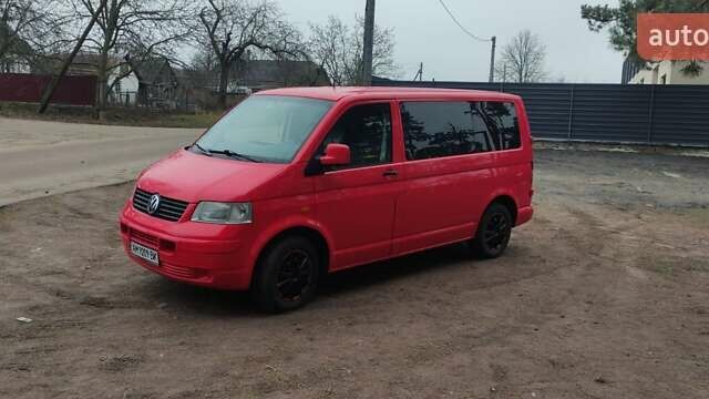 Красный Фольксваген Transporter, объемом двигателя 1.9 л и пробегом 345 тыс. км за 8000 $, фото 8 на Automoto.ua