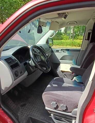 Красный Фольксваген Transporter, объемом двигателя 2.46 л и пробегом 400 тыс. км за 5000 $, фото 9 на Automoto.ua