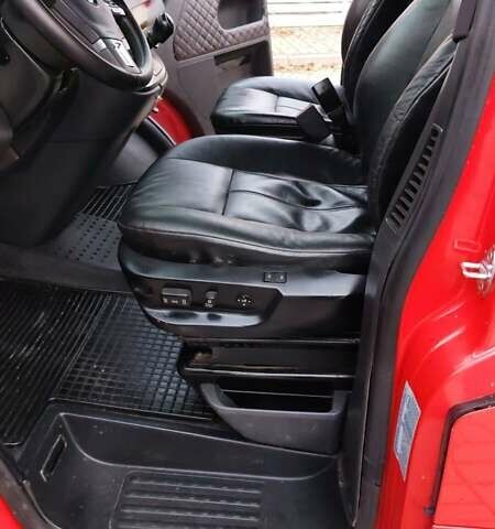 Красный Фольксваген Transporter, объемом двигателя 2.46 л и пробегом 220 тыс. км за 13800 $, фото 29 на Automoto.ua