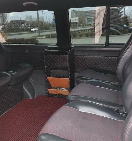 Красный Фольксваген Transporter, объемом двигателя 2.46 л и пробегом 220 тыс. км за 13800 $, фото 41 на Automoto.ua