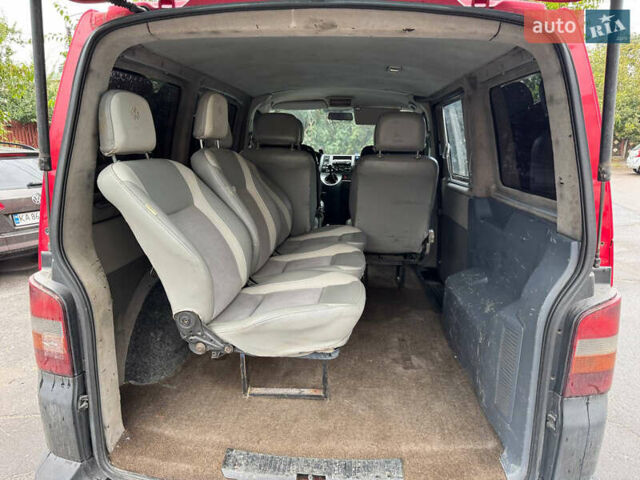 Красный Фольксваген Transporter, объемом двигателя 2.46 л и пробегом 520 тыс. км за 7500 $, фото 13 на Automoto.ua