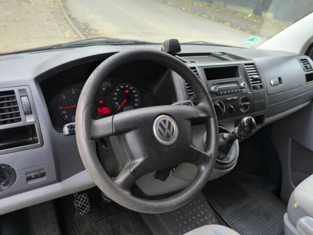 Червоний Фольксваген Transporter, об'ємом двигуна 2.5 л та пробігом 200 тис. км за 2850 $, фото 8 на Automoto.ua