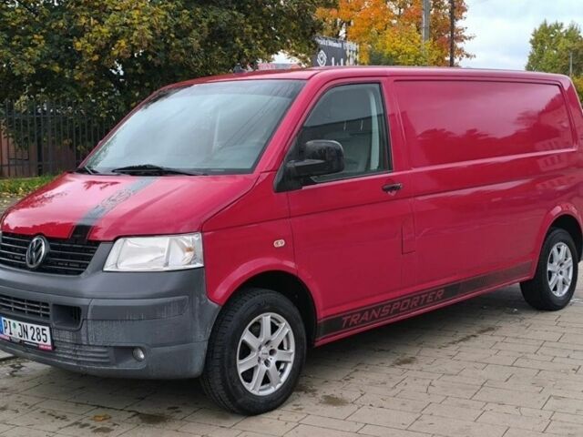 Червоний Фольксваген Transporter, об'ємом двигуна 2.5 л та пробігом 200 тис. км за 2850 $, фото 1 на Automoto.ua