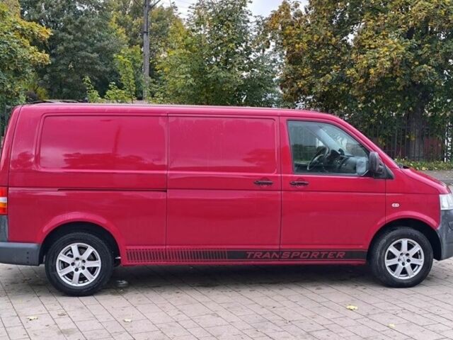 Червоний Фольксваген Transporter, об'ємом двигуна 2.5 л та пробігом 200 тис. км за 2850 $, фото 3 на Automoto.ua