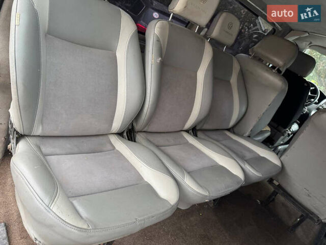 Красный Фольксваген Transporter, объемом двигателя 2.46 л и пробегом 520 тыс. км за 7500 $, фото 14 на Automoto.ua