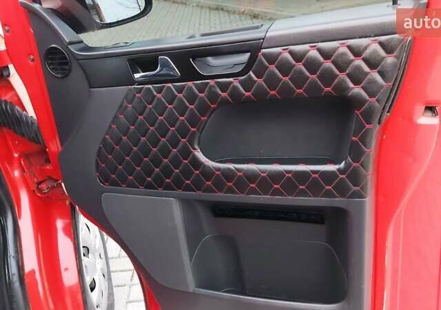 Красный Фольксваген Transporter, объемом двигателя 2.46 л и пробегом 220 тыс. км за 13800 $, фото 37 на Automoto.ua