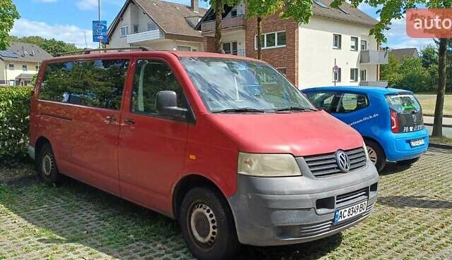 Красный Фольксваген Transporter, объемом двигателя 2.46 л и пробегом 400 тыс. км за 5000 $, фото 4 на Automoto.ua
