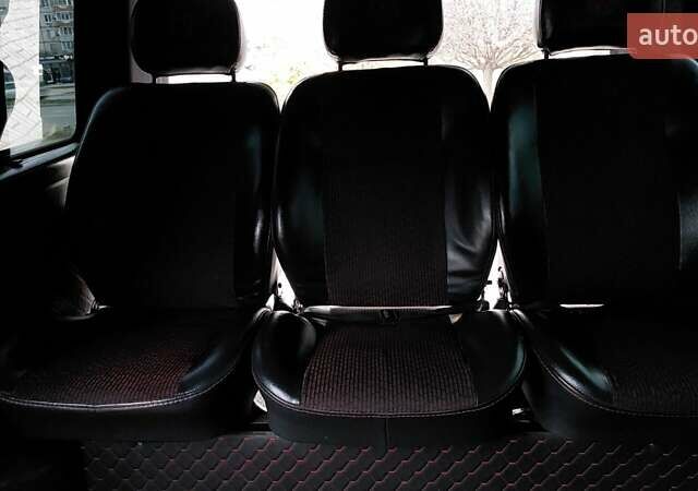 Красный Фольксваген Transporter, объемом двигателя 2.46 л и пробегом 220 тыс. км за 13800 $, фото 23 на Automoto.ua