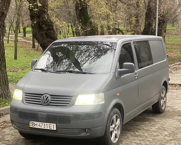 Красный Фольксваген Transporter, объемом двигателя 2.46 л и пробегом 300 тыс. км за 7500 $, фото 2 на Automoto.ua