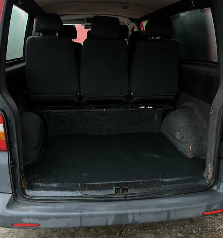 Красный Фольксваген Transporter, объемом двигателя 1.98 л и пробегом 290 тыс. км за 7499 $, фото 8 на Automoto.ua