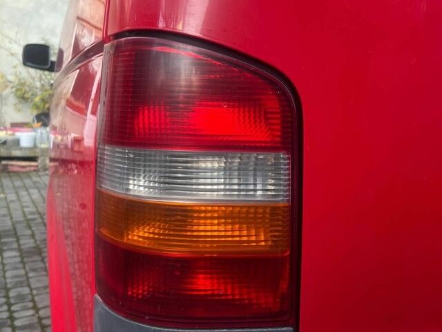 Красный Фольксваген Transporter, объемом двигателя 1.9 л и пробегом 334 тыс. км за 7200 $, фото 13 на Automoto.ua