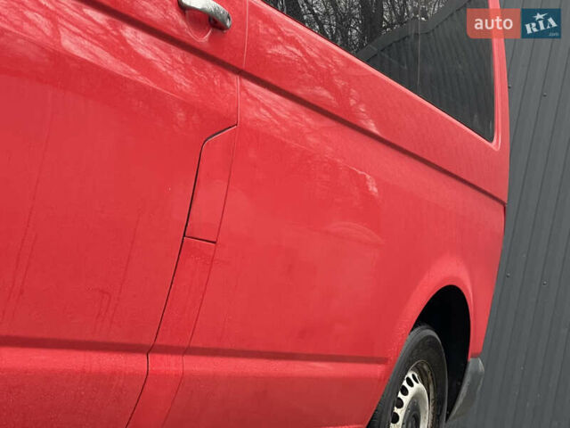 Красный Фольксваген Transporter, объемом двигателя 1.9 л и пробегом 335 тыс. км за 7899 $, фото 19 на Automoto.ua