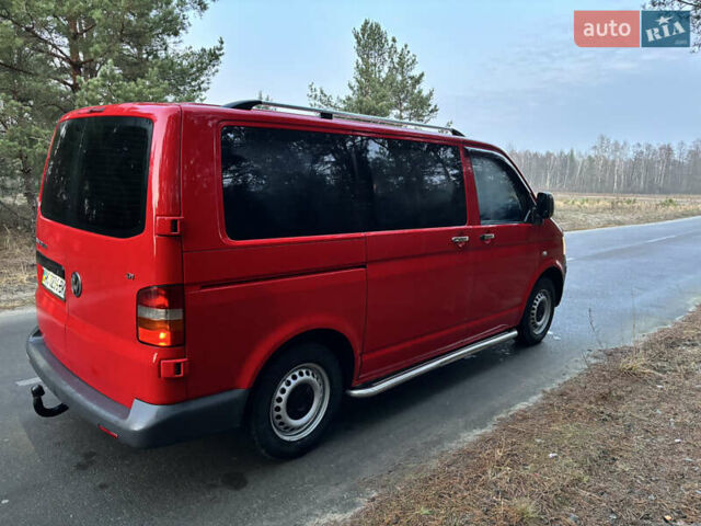 Красный Фольксваген Transporter, объемом двигателя 1.98 л и пробегом 259 тыс. км за 8500 $, фото 4 на Automoto.ua