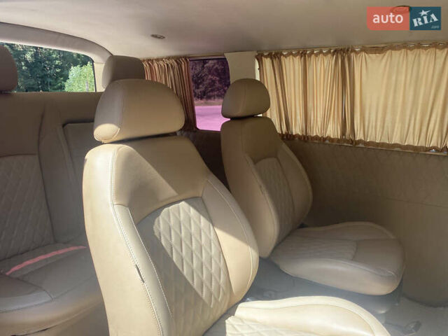 Красный Фольксваген Transporter, объемом двигателя 2.46 л и пробегом 313 тыс. км за 10499 $, фото 5 на Automoto.ua