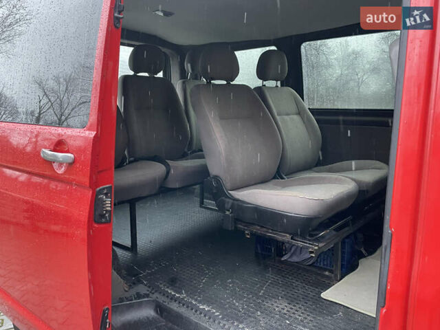 Красный Фольксваген Transporter, объемом двигателя 1.9 л и пробегом 335 тыс. км за 7899 $, фото 88 на Automoto.ua