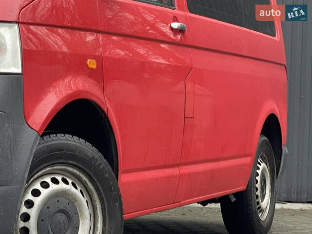 Красный Фольксваген Transporter, объемом двигателя 1.9 л и пробегом 335 тыс. км за 7899 $, фото 18 на Automoto.ua