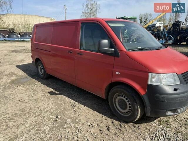 Красный Фольксваген Transporter, объемом двигателя 2.5 л и пробегом 430 тыс. км за 7900 $, фото 3 на Automoto.ua