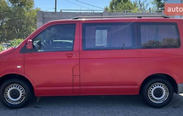 Красный Фольксваген Transporter, объемом двигателя 2.5 л и пробегом 283 тыс. км за 9500 $, фото 9 на Automoto.ua
