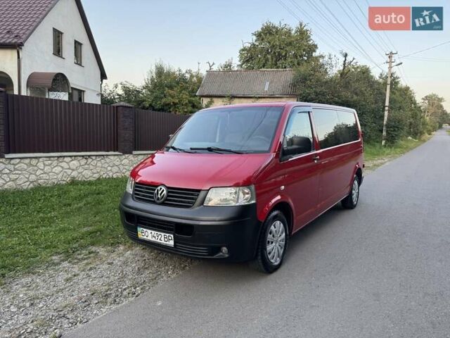 Красный Фольксваген Transporter, объемом двигателя 1.9 л и пробегом 285 тыс. км за 9500 $, фото 3 на Automoto.ua