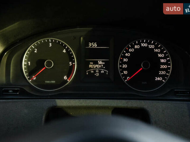 Красный Фольксваген Transporter, объемом двигателя 1.97 л и пробегом 470 тыс. км за 12900 $, фото 61 на Automoto.ua