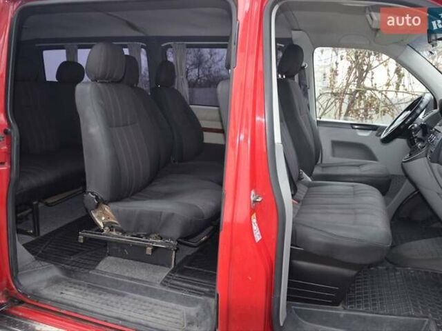 Красный Фольксваген Transporter, объемом двигателя 1.97 л и пробегом 446 тыс. км за 12100 $, фото 5 на Automoto.ua