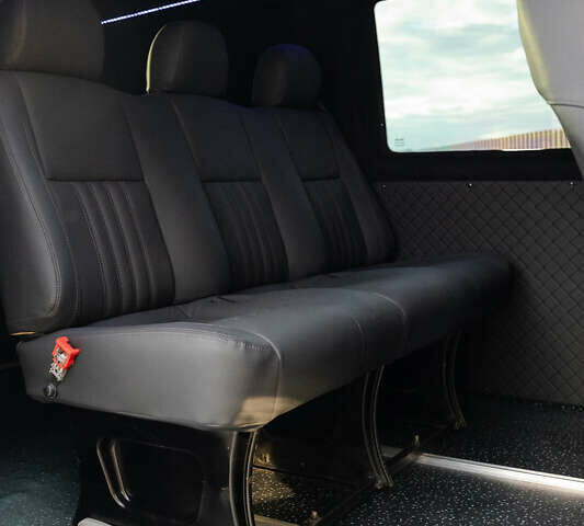 Красный Фольксваген Transporter, объемом двигателя 1.97 л и пробегом 470 тыс. км за 12900 $, фото 39 на Automoto.ua