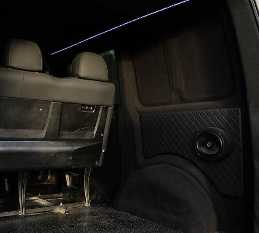 Красный Фольксваген Transporter, объемом двигателя 1.97 л и пробегом 470 тыс. км за 12900 $, фото 36 на Automoto.ua