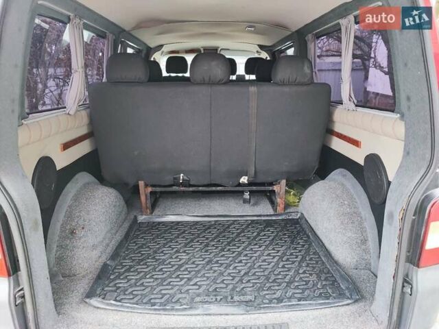 Красный Фольксваген Transporter, объемом двигателя 1.97 л и пробегом 446 тыс. км за 12100 $, фото 10 на Automoto.ua